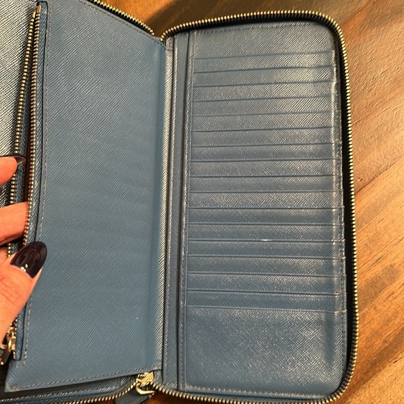 Prada Organizer - Saffiano Leather Round Zipper Long Wallet - Picture 3 of 14